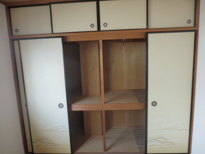 物件内観写真18　(収納)