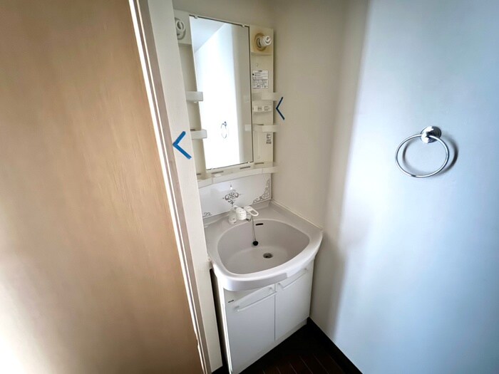 物件内観写真13　(洗面)
