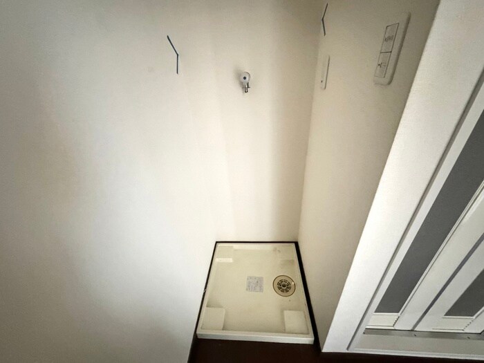物件内観写真21　(洗濯機置場)