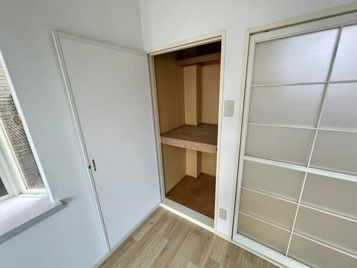 物件内観写真11　(収納)