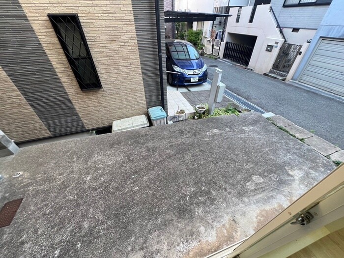 物件内観写真22　(室内からの展望)