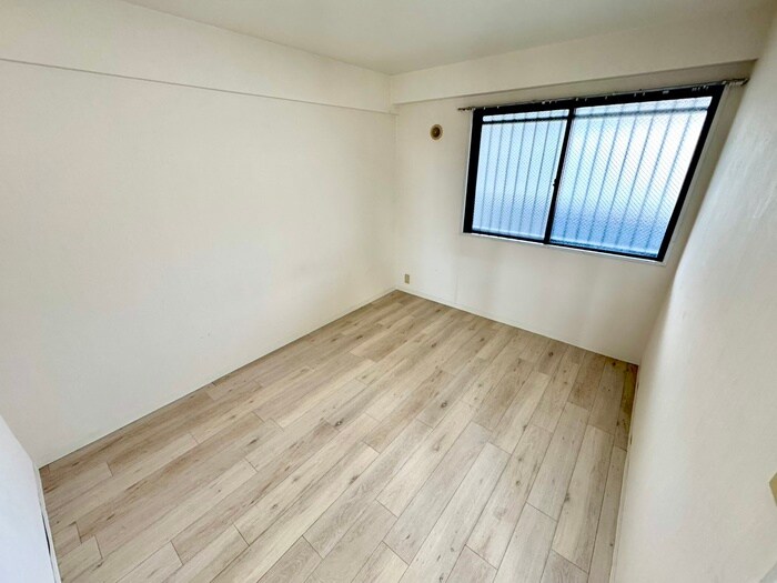 物件内観写真15　(居室)