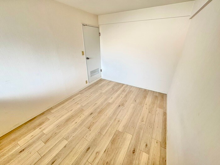 物件内観写真16　(居室)