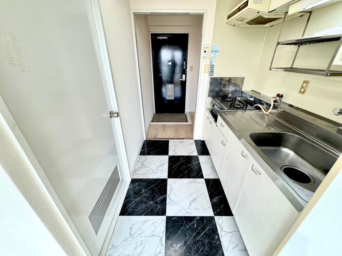 物件内観写真17　(廊下)