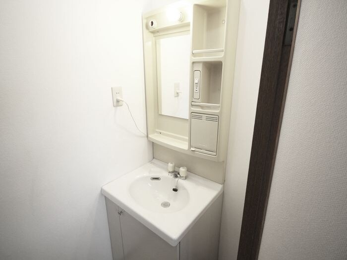 物件内観写真10　(洗面)