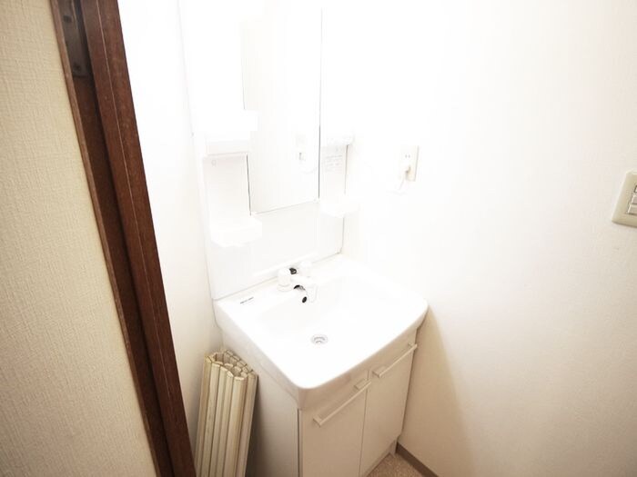 物件内観写真10　(洗面)