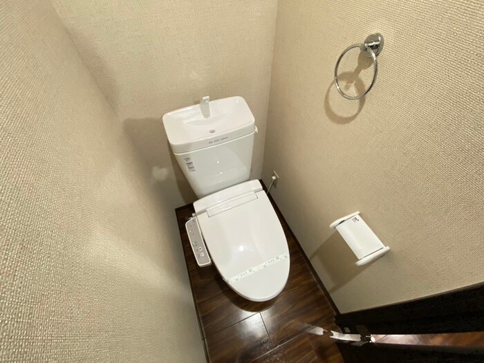 物件内観写真14　(トイレ)