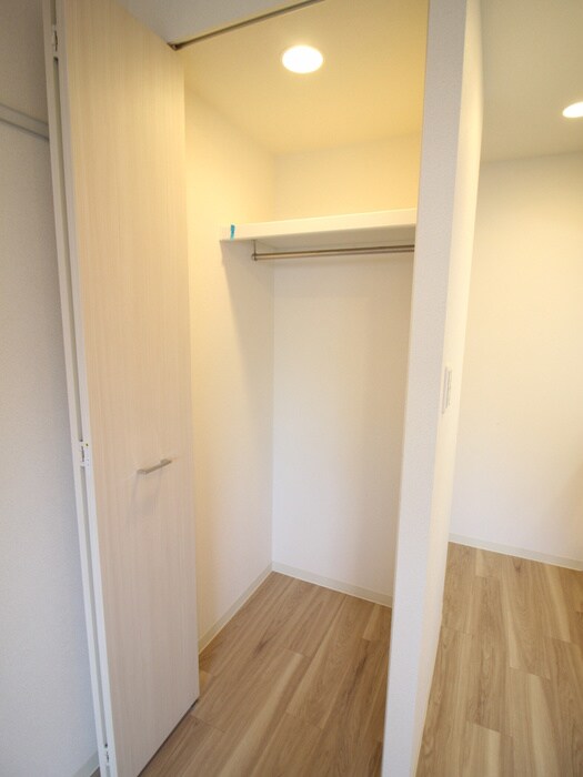 物件内観写真16　(収納)