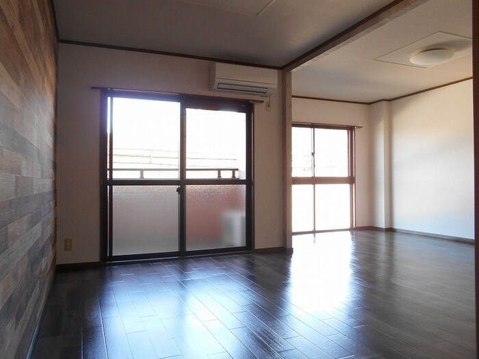 物件内観写真9　(居室)