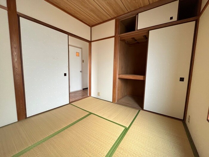 物件内観写真11　(居室)