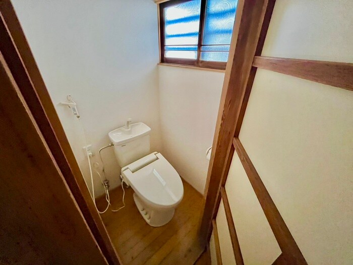 物件内観写真13　(トイレ)