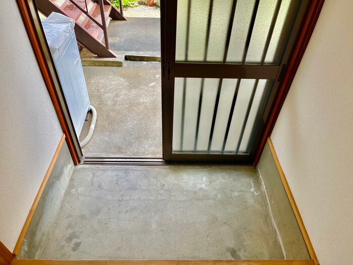 物件内観写真15　(玄関)