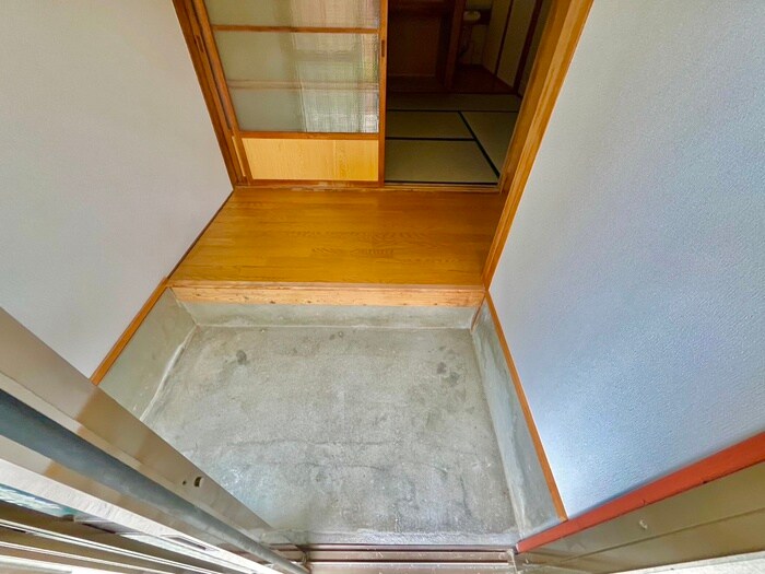 物件内観写真22　(玄関)