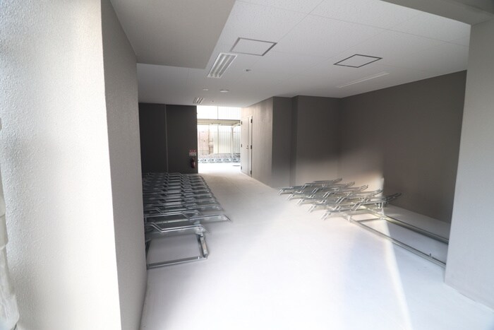 物件外観写真5　(駐輪場)