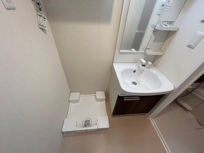 物件内観写真13　(洗濯機置場)