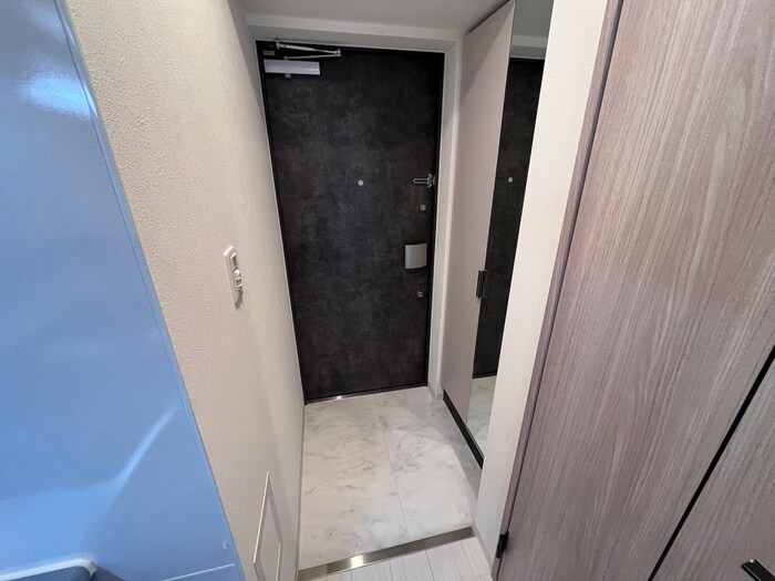 物件内観写真14　(玄関)