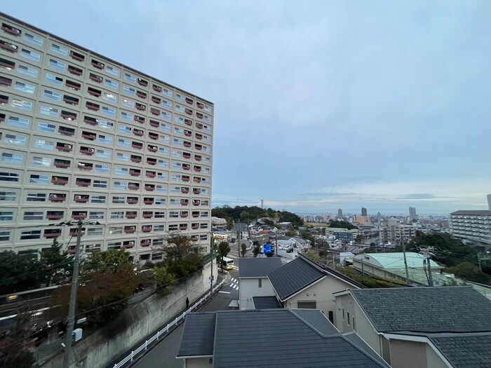 物件内観写真17　(室内からの展望)