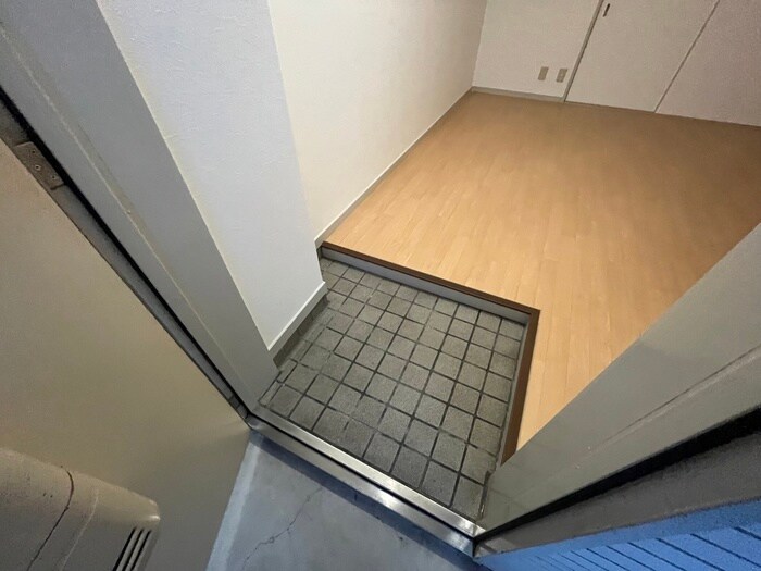 物件内観写真22　(玄関)