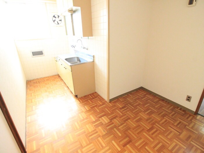 物件内観写真7　(居室)