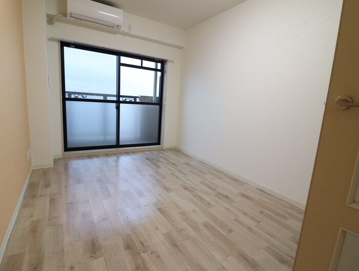 物件内観写真7　(居室)