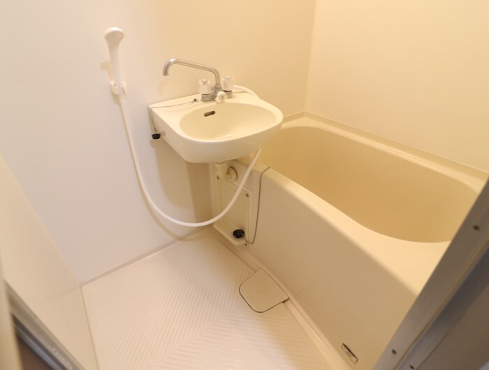 物件内観写真12　(バス／シャワールーム等)