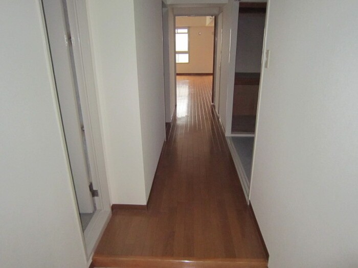 物件内観写真14　(玄関)