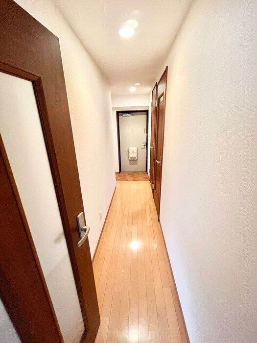 物件内観写真19　(廊下)