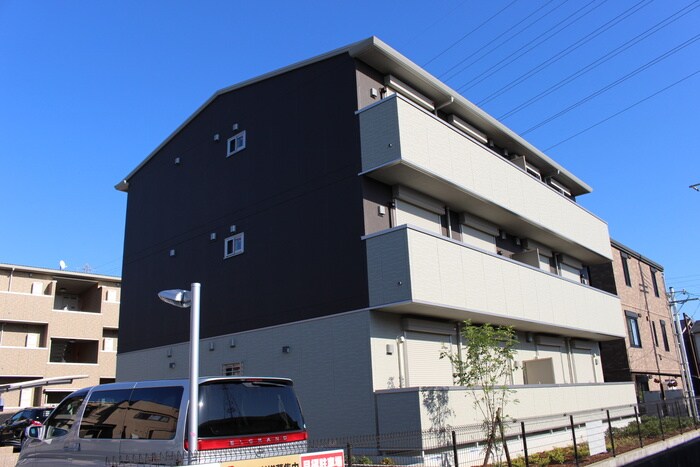 物件外観写真1　(外観写真)