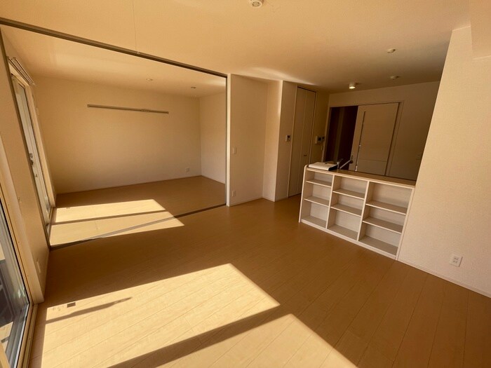 物件内観写真4　(居室)