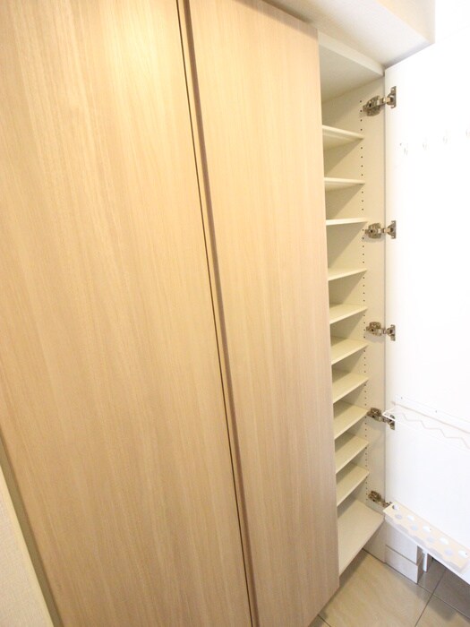物件内観写真19　(靴箱)