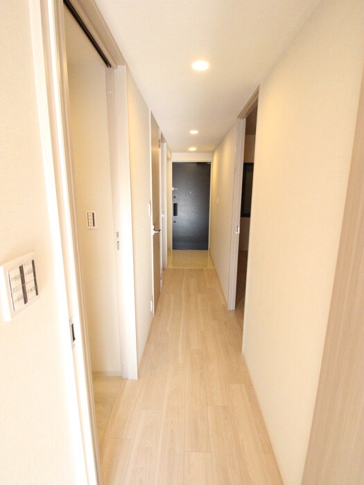 物件内観写真20　(廊下)
