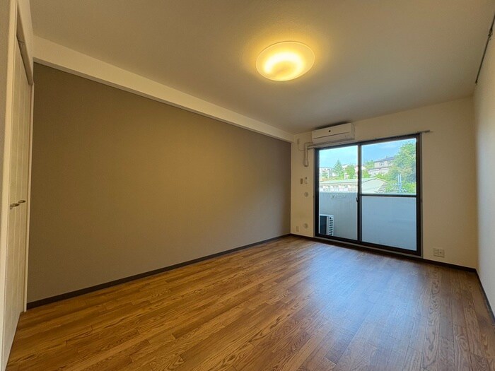 物件内観写真10　(居室)