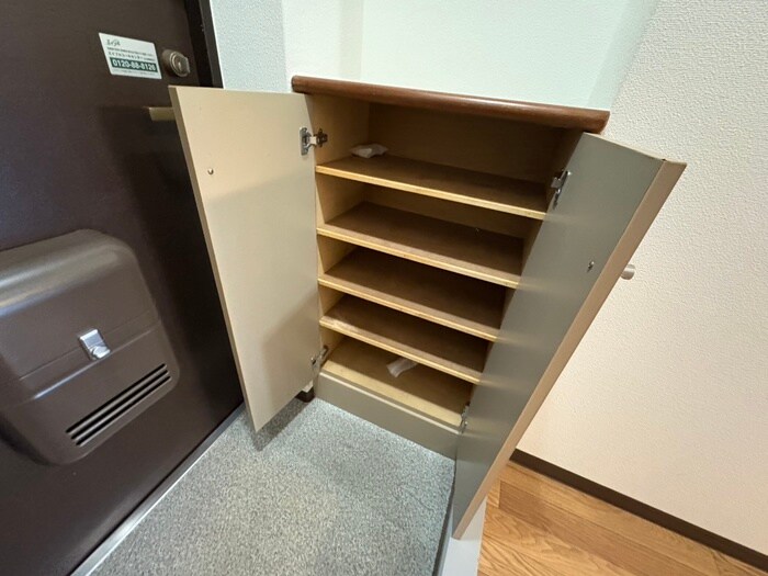 物件内観写真17　(靴箱)