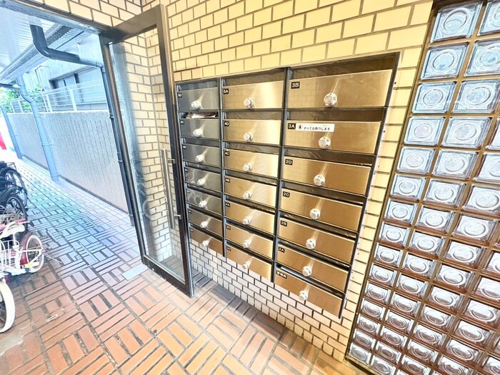 物件外観写真4　(建物設備)