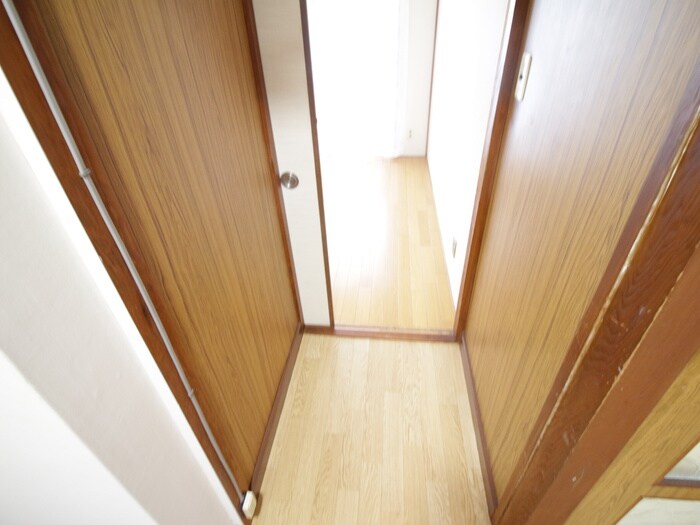 物件内観写真18　(玄関)