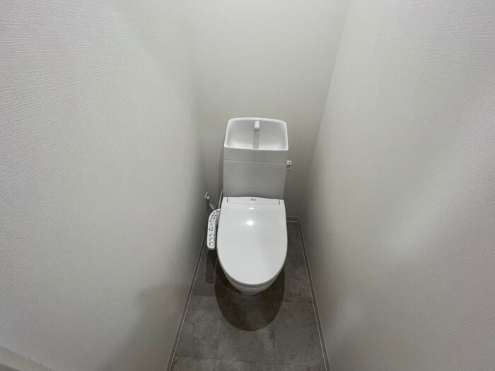 物件内観写真13　(トイレ)