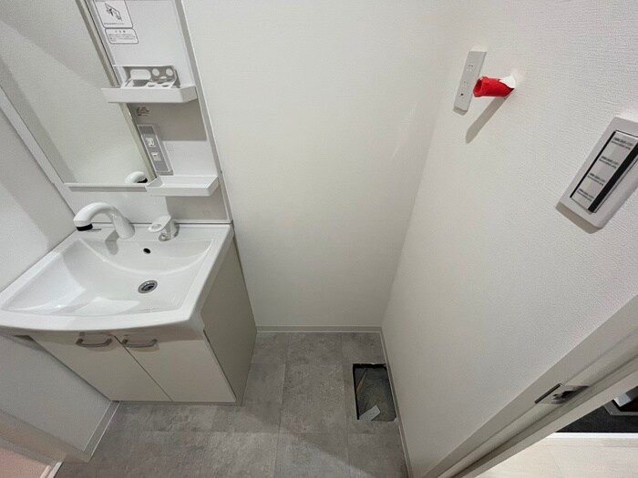 物件内観写真16　(洗濯機置場)