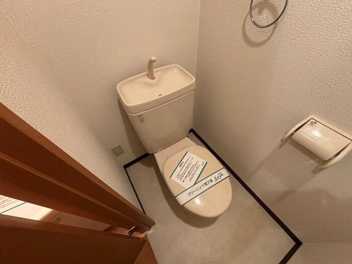 物件内観写真10　(トイレ)