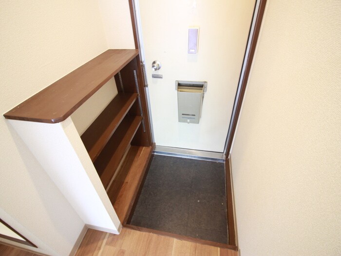 物件内観写真11　(靴箱)