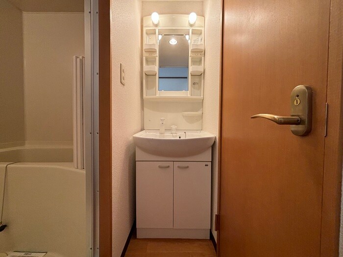 物件内観写真11　(洗面)