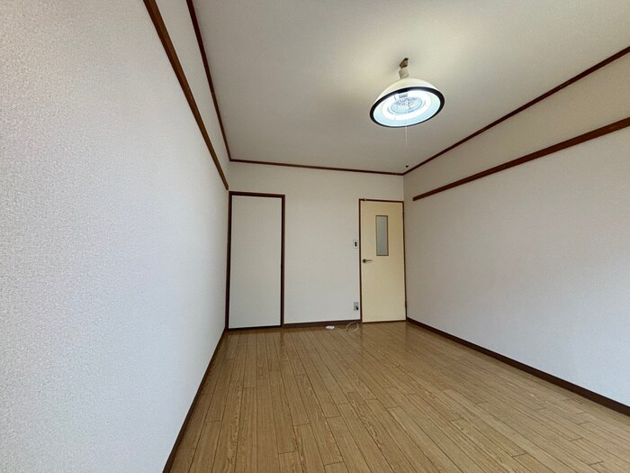 物件内観写真14　(居室)