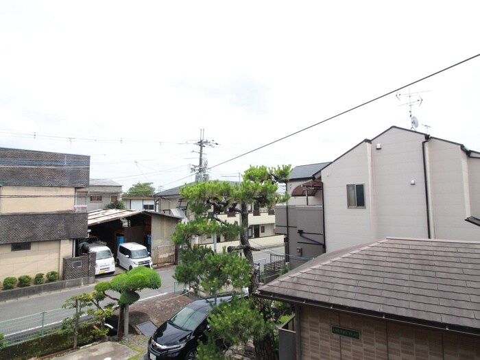 物件内観写真18　(室内からの展望)