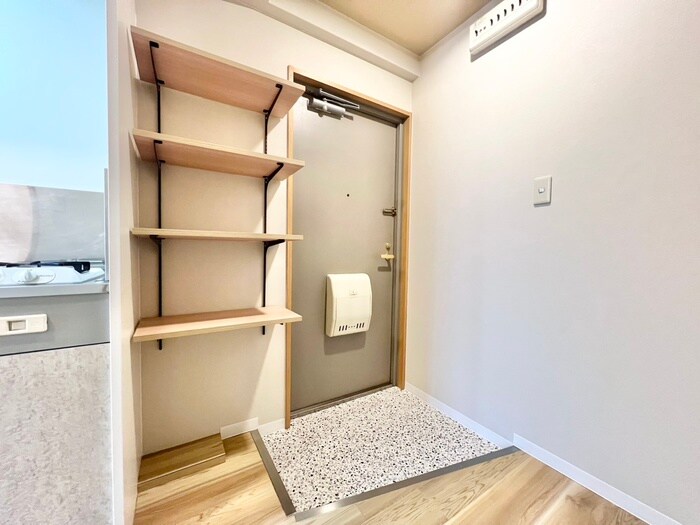物件内観写真15　(玄関)