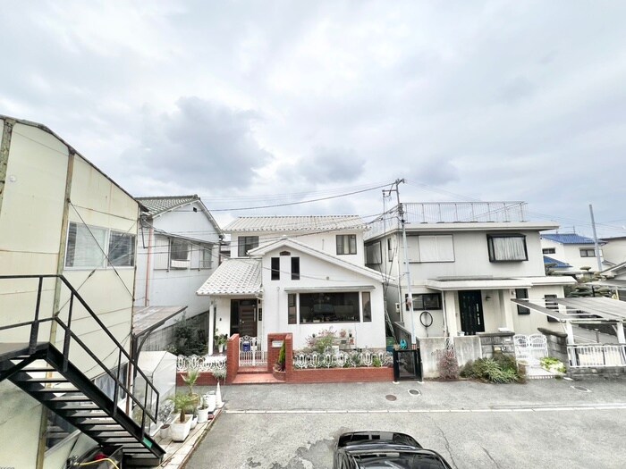 物件内観写真22　(室内からの展望)