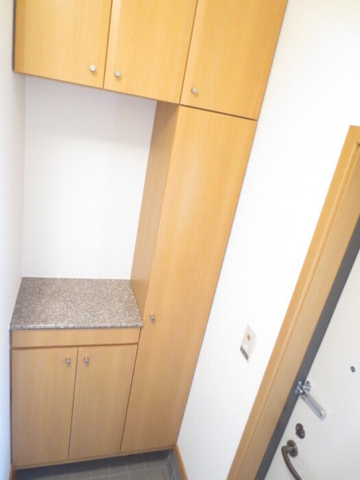物件内観写真18　(靴箱)