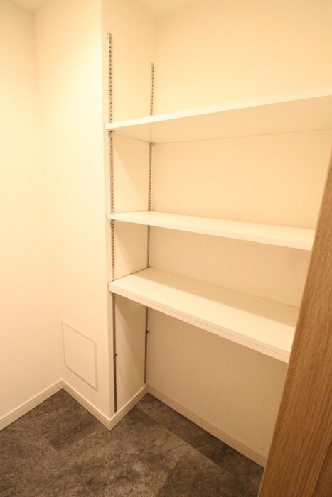 物件内観写真8　(靴箱)