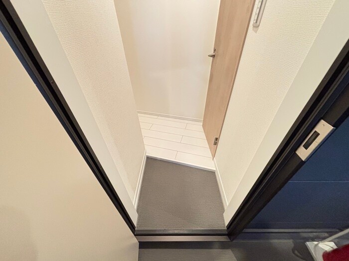 物件内観写真14　(玄関)