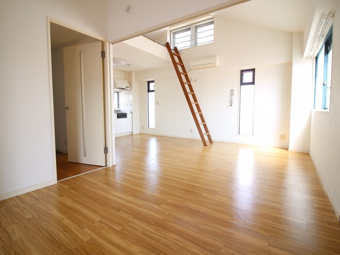 物件内観写真8　(居室)