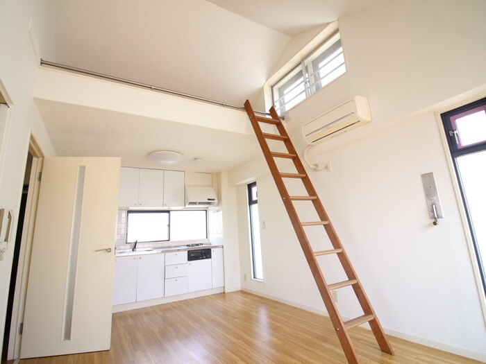 物件内観写真9　(居室)