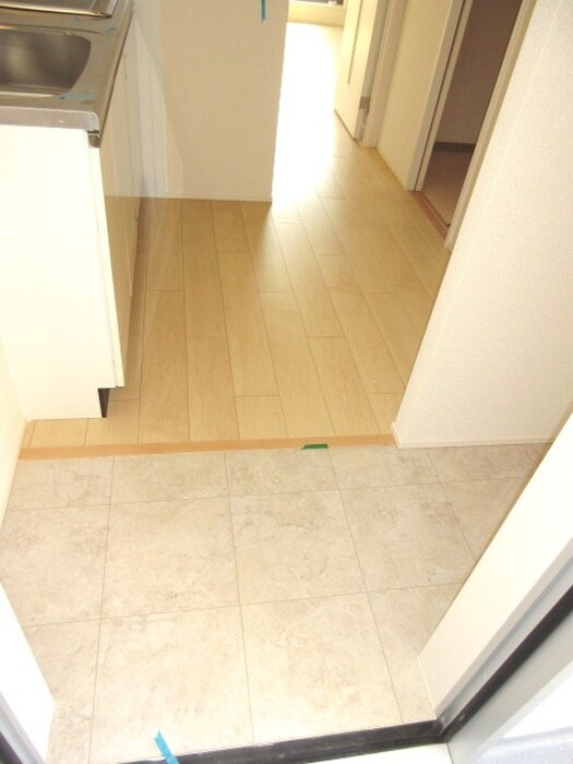 物件内観写真22　(玄関)